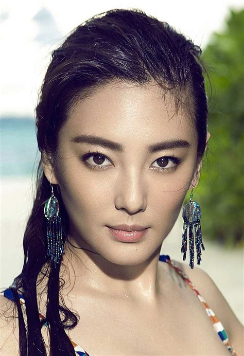 Top 20 Most Popular and Beautiful Chinese Actresses (with Pics)